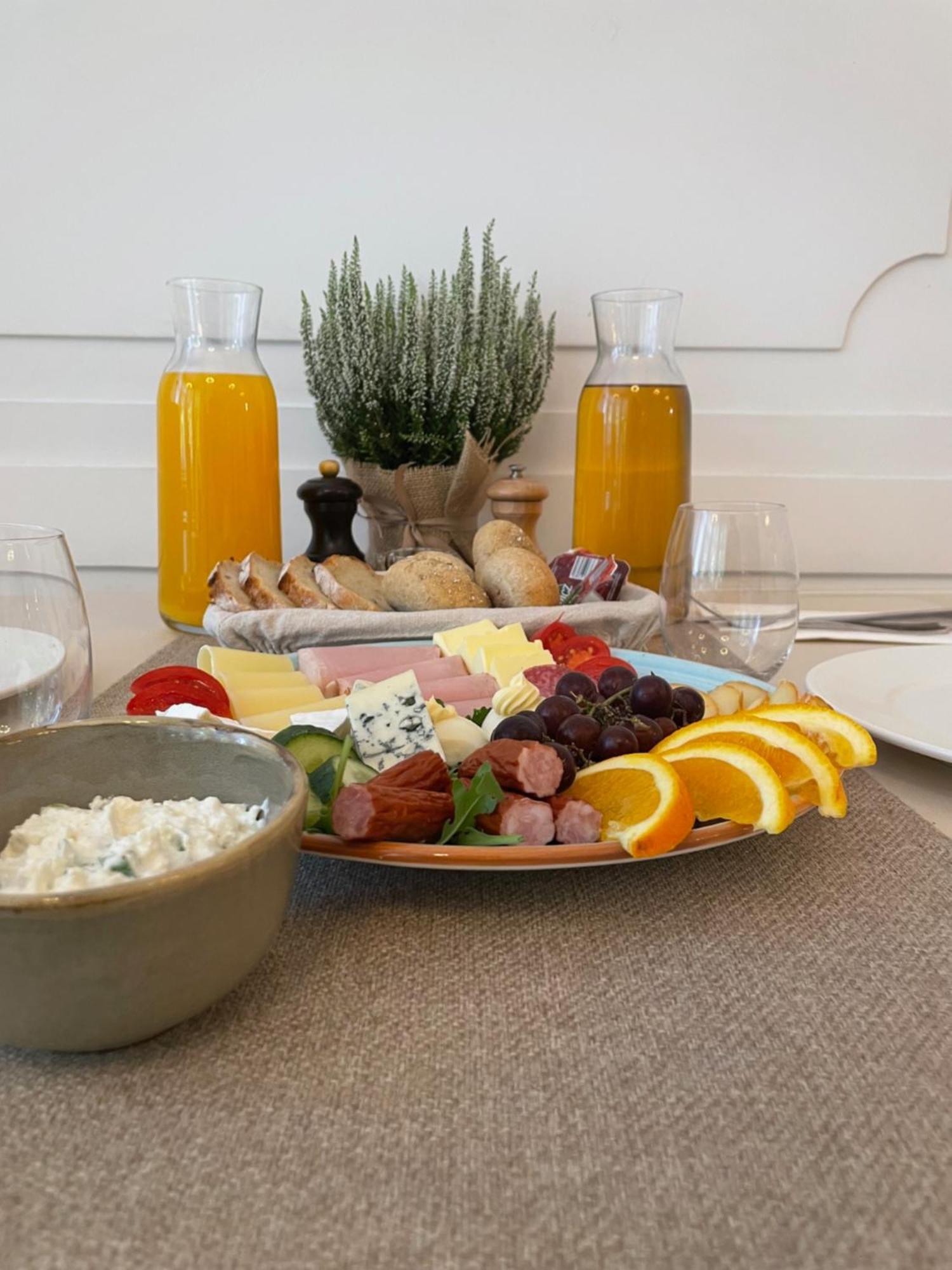 Palac W Debinie Krzeszkowice Buitenkant foto